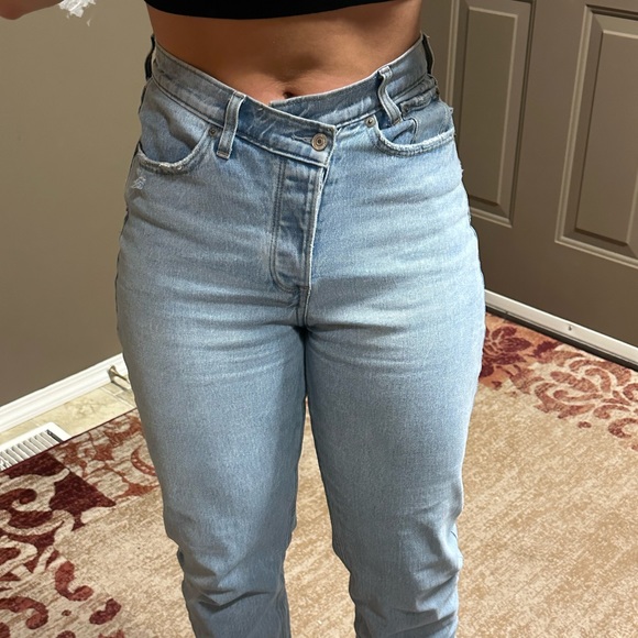 Abercrombie and Fitch curve love high rise dad jean light wash - Picture 5 of 5